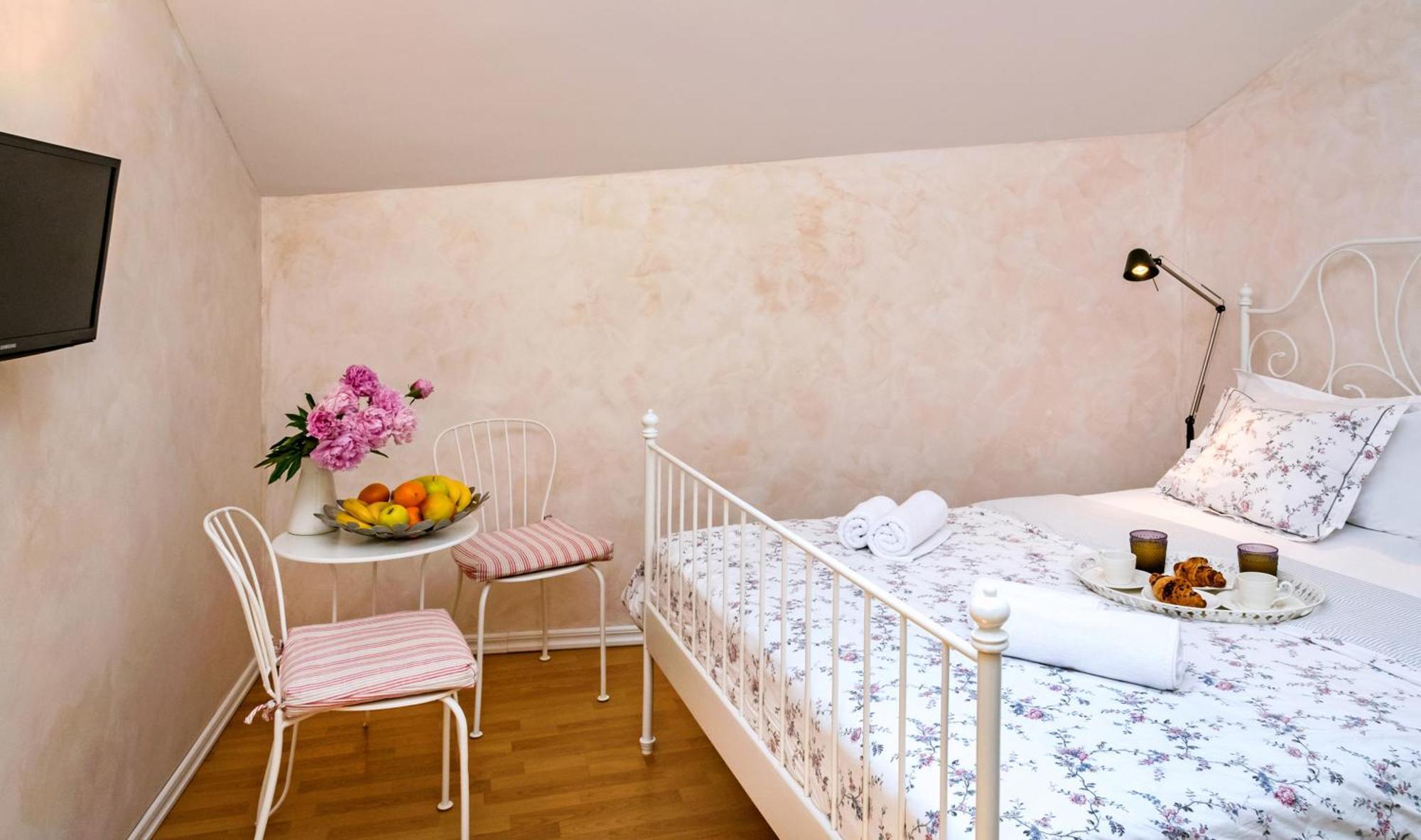 Inn By The River Omiš Екстериор снимка