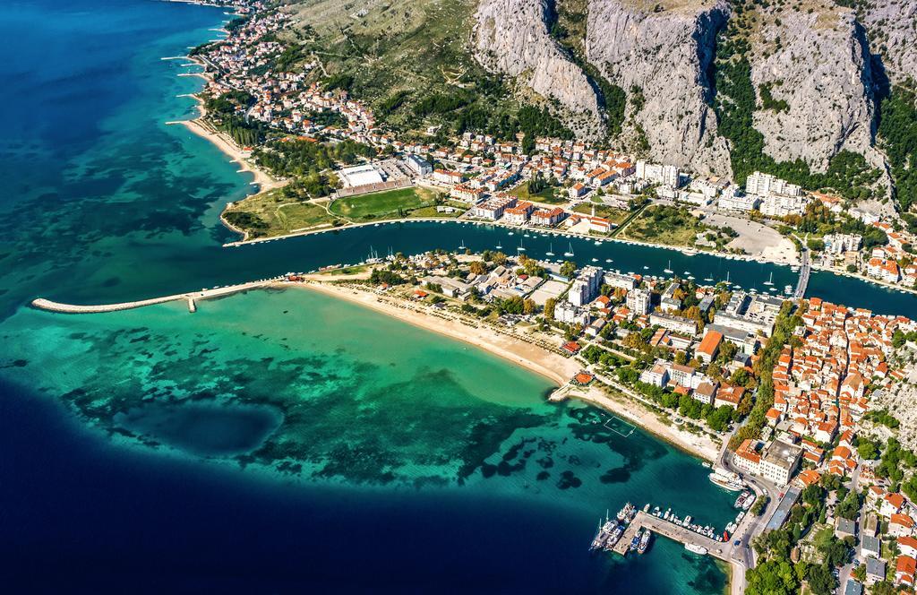 Inn By The River Omiš Екстериор снимка