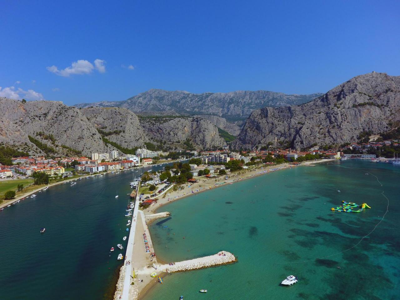 Inn By The River Omiš Екстериор снимка